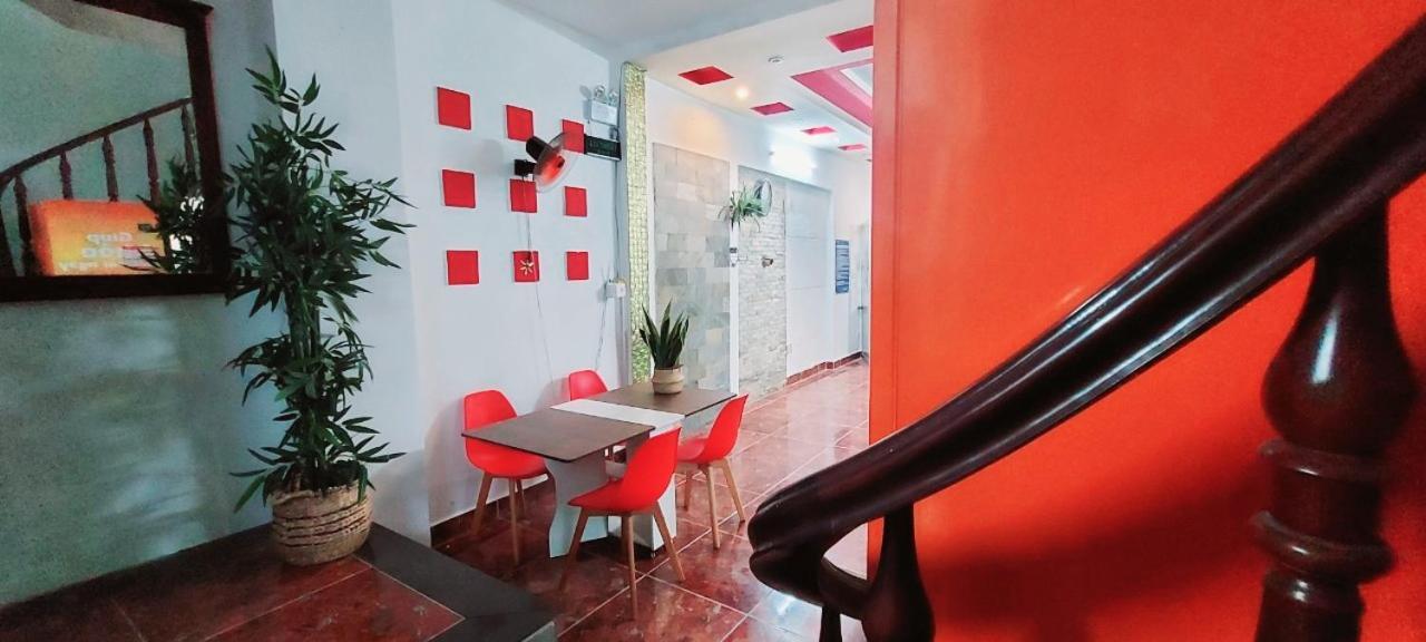 Pink Host Hotell Vung Tau Exteriör bild