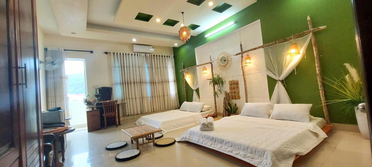 Pink Host Hotell Vung Tau Exteriör bild