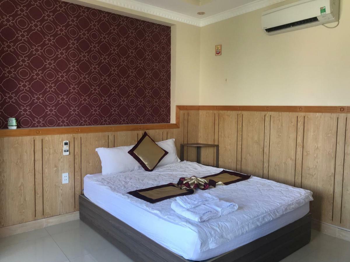 Pink Host Hotell Vung Tau Exteriör bild